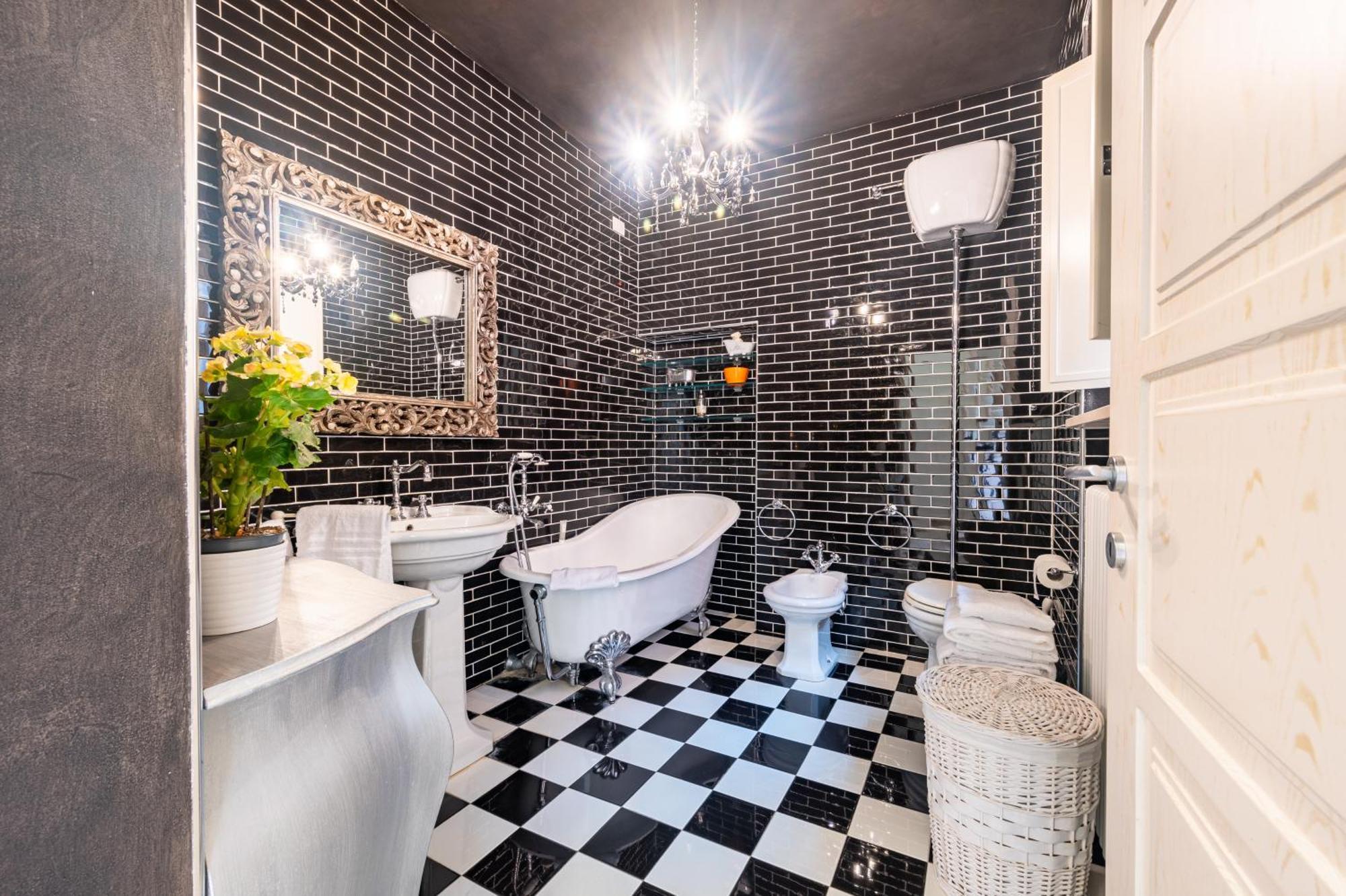 Teatro Regio Exclusive Apartment بارما المظهر الخارجي الصورة